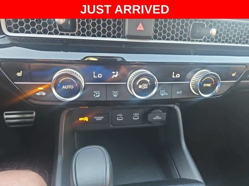 Used 2025 Honda Civic Sport image 17