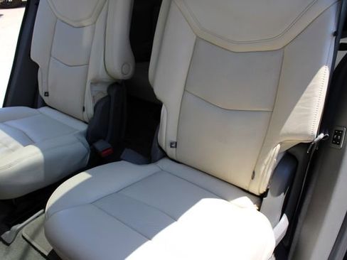 Used 2020 Cadillac XT6 Premium Luxury FWD image 40