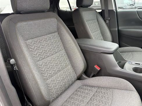 Used 2023 Chevrolet Equinox LT image 23