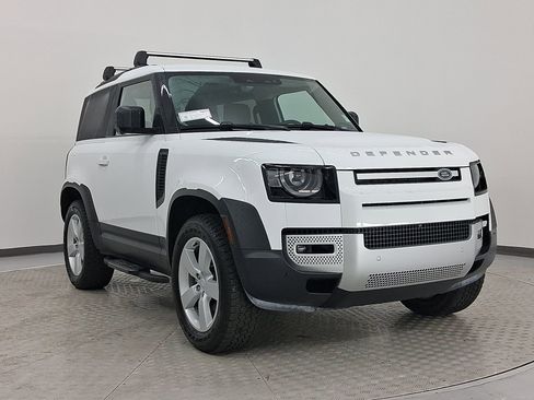Used 2025 Land Rover Defender 90 S image 7