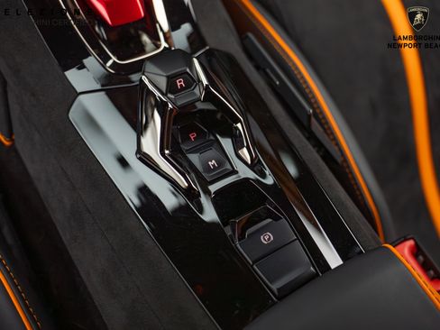 Used 2024 Lamborghini Huracan Tecnica image 30