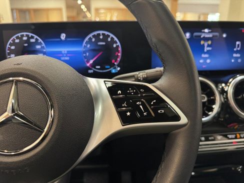 Certified 2026 Mercedes-Benz GLB 250 image 22