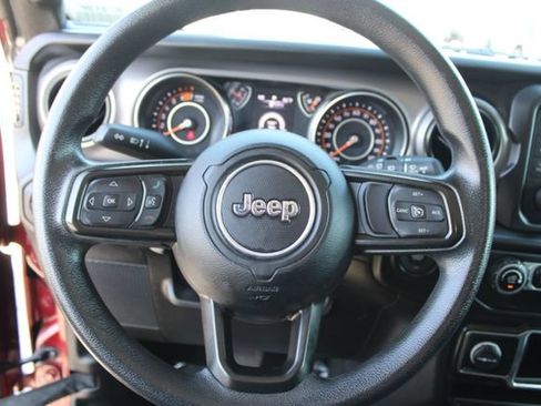 Used 2021 Jeep Wrangler Unlimited Sport AWD/4WD image 15