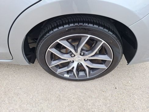 Used 2022 Acura ILX w/ Premium Package FWD image 11