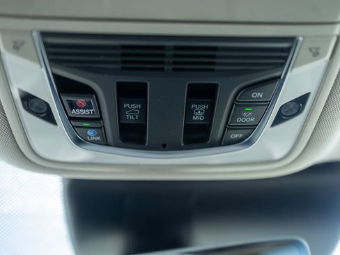 New 2026 Acura RDX w/Advance Package image 15