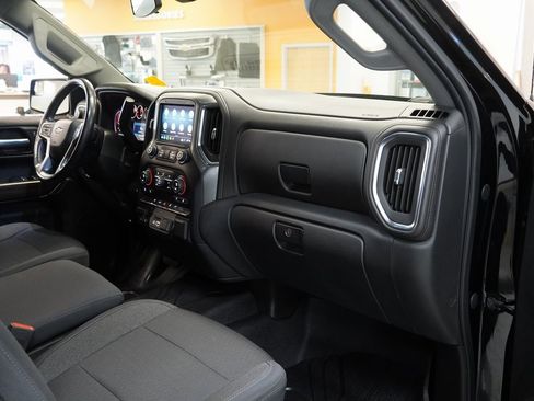 Used 2019 Chevrolet Silverado 1500 LT w/ All-Star Edition image 33