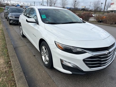 Used 2022 Chevrolet Malibu LS image 3