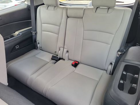 Used 2022 Honda Pilot Special Edition image 10