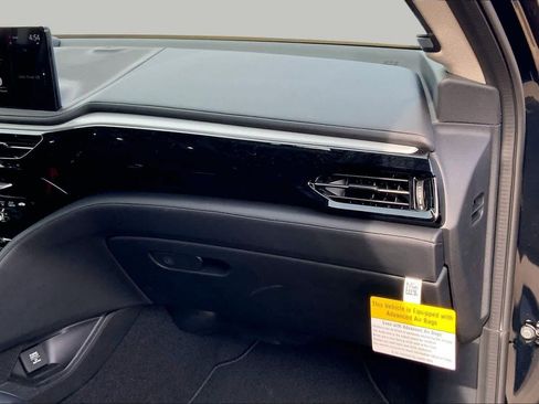 Used 2026 Acura MDX w/ Technology Package FWD image 19
