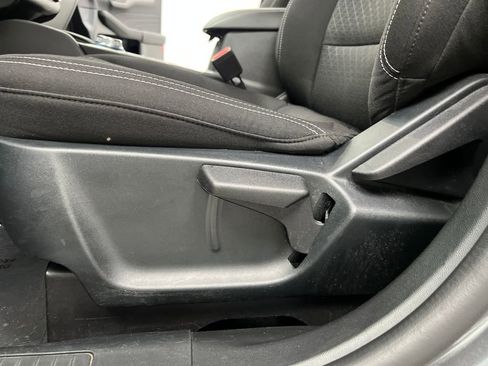 Used 2025 Ford Escape Active image 10