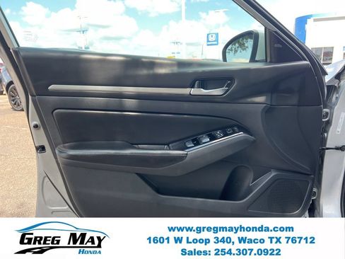 Used 2023 Nissan Altima 2.5 SV FWD image 20