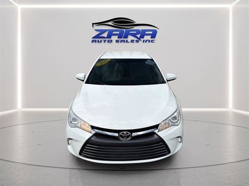 Used 2015 Toyota Camry LE FWD image 10