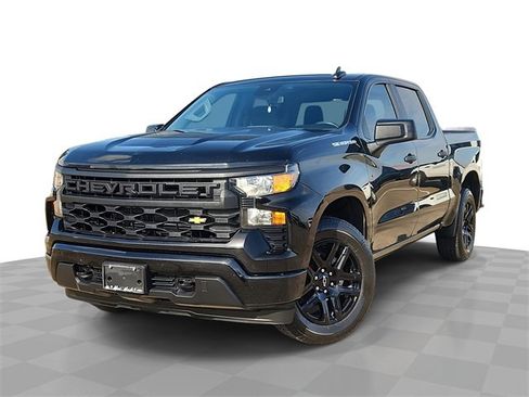 Used 2023 Chevrolet Silverado 1500 Custom image 1