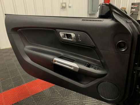 Used 2017 Ford Mustang GT w/ GT Performance Package image 32