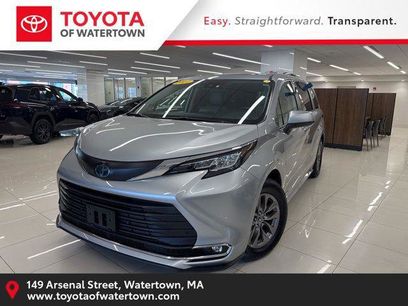 Certified 2021 Toyota Sienna XLE w/ XLE Plus Package