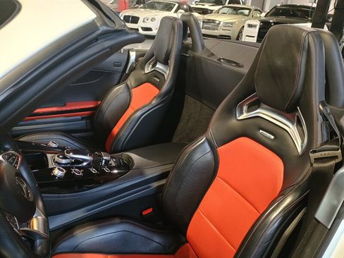 Used 2018 Mercedes-Benz AMG GT Roadster image 16