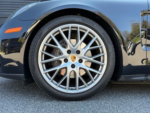 Certified 2018 Porsche Panamera 4 image 14
