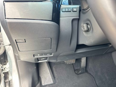Used 2025 Lexus ES 350 w/ Premium Package FWD image 31