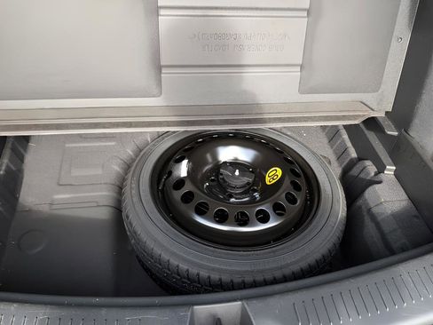 Used 2024 Buick Encore GX Sport Touring image 41