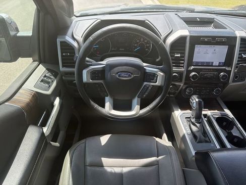 Used 2019 Ford F150 Lariat w/ Equipment Group 502A Luxury AWD/4WD image 23