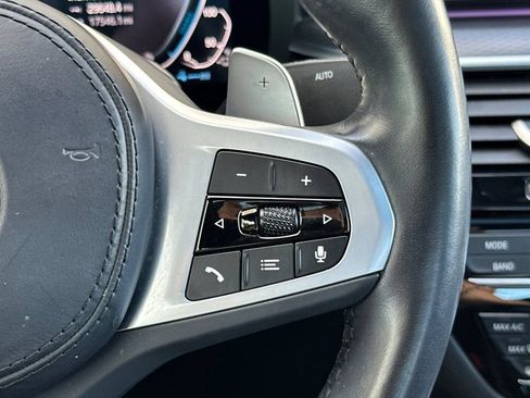 Used 2023 BMW 530e w/ M Sport Package RWD image 27