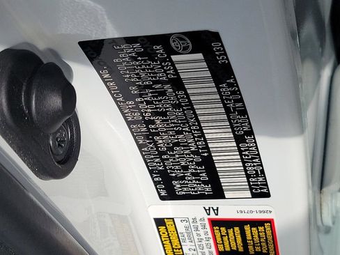 Used 2019 Toyota Avalon XLE w/ Moonroof Package image 25