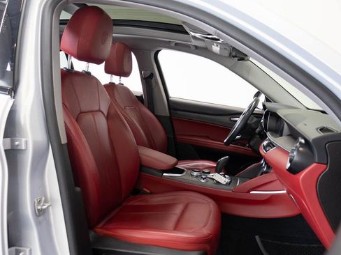 Used 2021 Alfa Romeo Stelvio Ti w/ Nero Edizione image 21