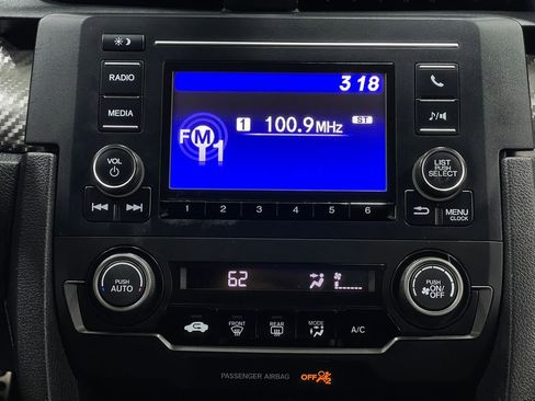 Used 2017 Honda Civic Sport image 22