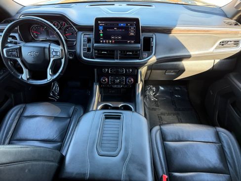 Used 2021 Chevrolet Suburban Z71 w/ Luxury Package image 14