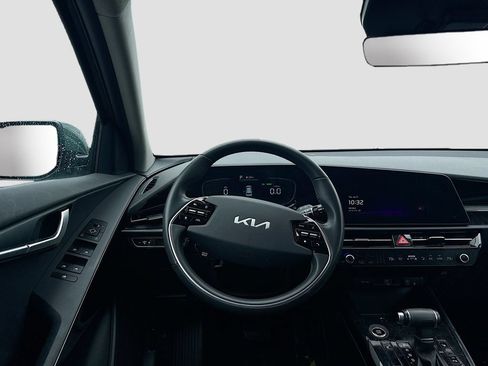 Certified 2024 Kia Niro EX FWD image 19