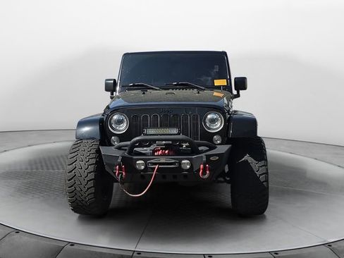 Used 2018 Jeep Wrangler Unlimited Sahara w/ Connectivity Group image 8