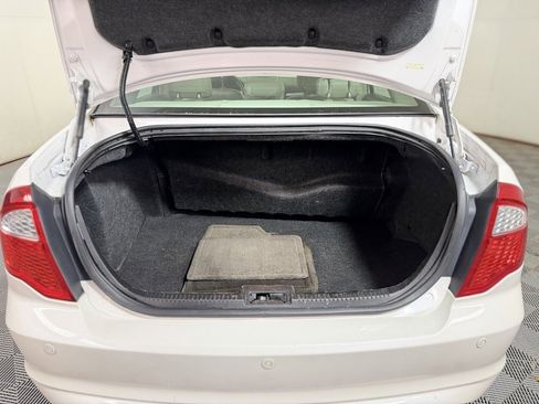 Used 2012 Ford Fusion image 6