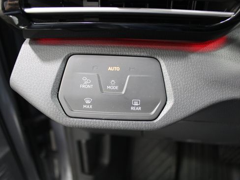 Used 2023 Volkswagen ID.4 Pro S RWD image 8