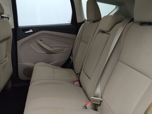 Used 2017 Ford Escape SE FWD image 18