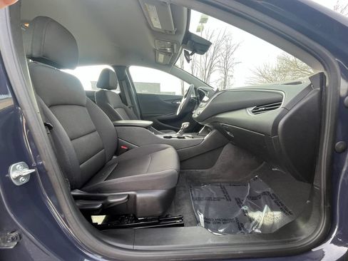 Certified 2025 Chevrolet Malibu LT FWD image 23