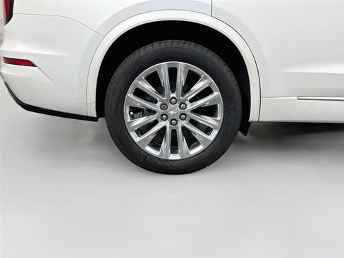 Used 2020 Cadillac XT6 Premium Luxury FWD image 18