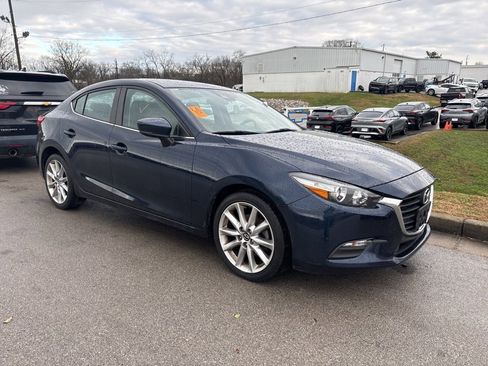 Used 2017 MAZDA MAZDA3 Touring image 3