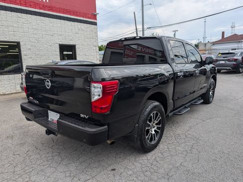 Used 2021 Nissan Titan SV w/ SV Convenience Package RWD image 6