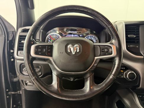 Used 2019 RAM 1500 Big Horn AWD/4WD image 12
