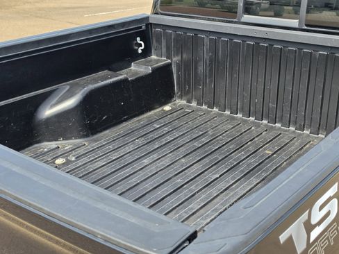 Used 2022 Toyota Tacoma SR w/ SR Convenience Package RWD image 24