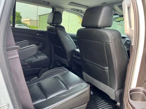 Used 2016 Chevrolet Tahoe LT w/ Luxury Package AWD/4WD image 13