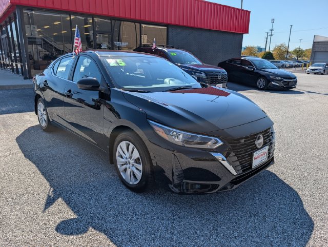 Used 2025 Nissan Sentra S FWD image 7
