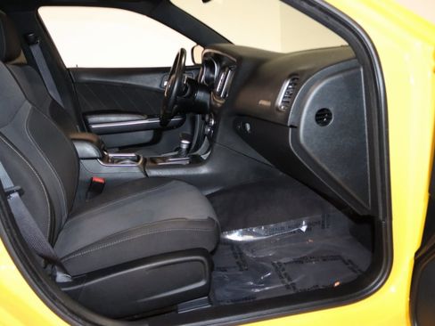 Used 2017 Dodge Charger R/T w/ Beats Audio Group image 54