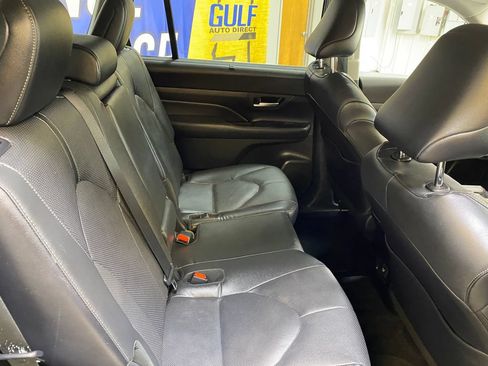 Used 2025 Toyota Grand Highlander FWD image 26