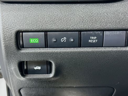Used 2022 Nissan Sentra S FWD image 16
