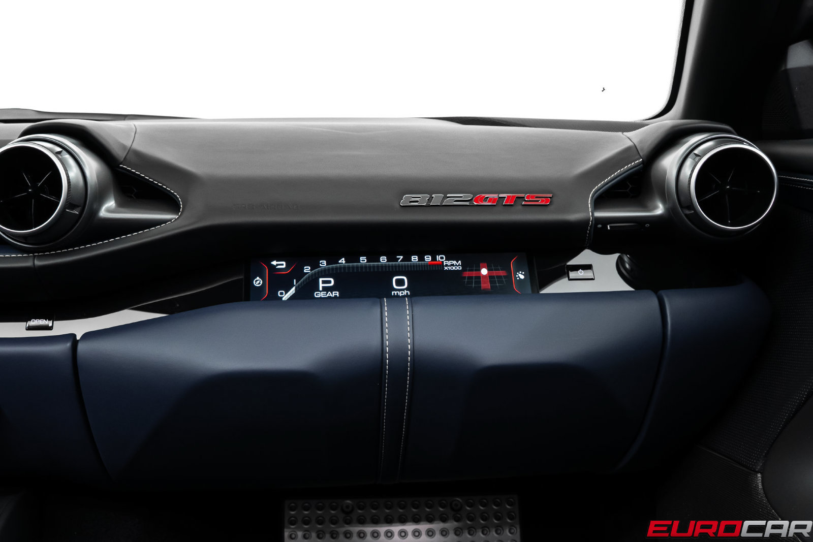 Used 2022 Ferrari 812 GTS RWD image 38