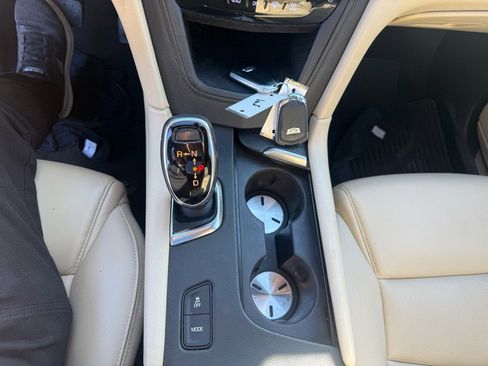 Used 2018 Cadillac XT5 Premium Luxury image 10