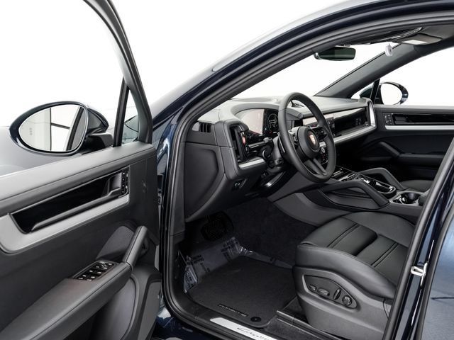 Certified 2026 Porsche Cayenne Coupe AWD/4WD image 6
