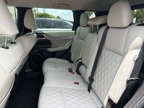 Used 2022 Mitsubishi Outlander SEL FWD image 11