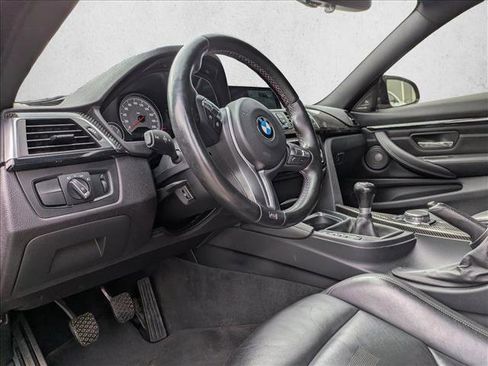 Used 2017 BMW M4 Coupe image 9